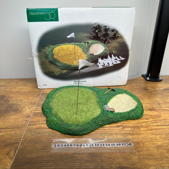 Department 56 Other - Department 56 Village Accessories Putting Green Golf Course Miniature 52740 Box